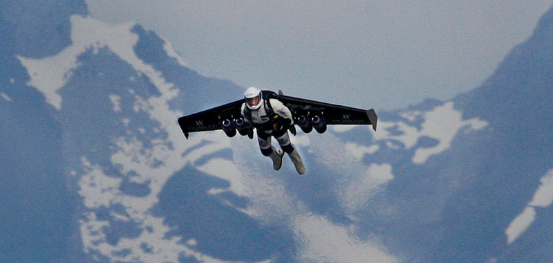 Illustration for article titled The Ten Smallest Human-Operated Aircraft Ever To Fly